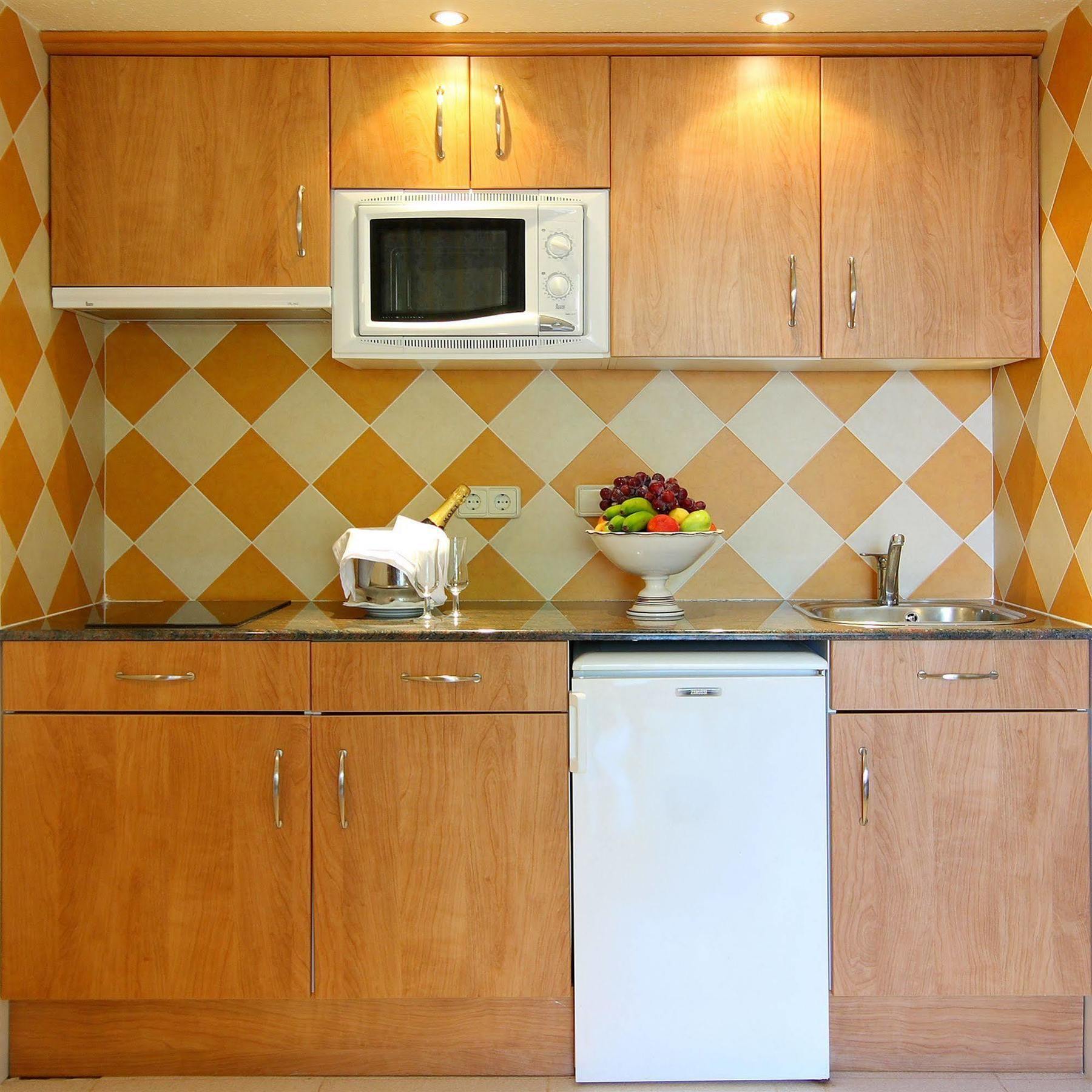 Son Bou Apartments ภายนอก รูปภาพ