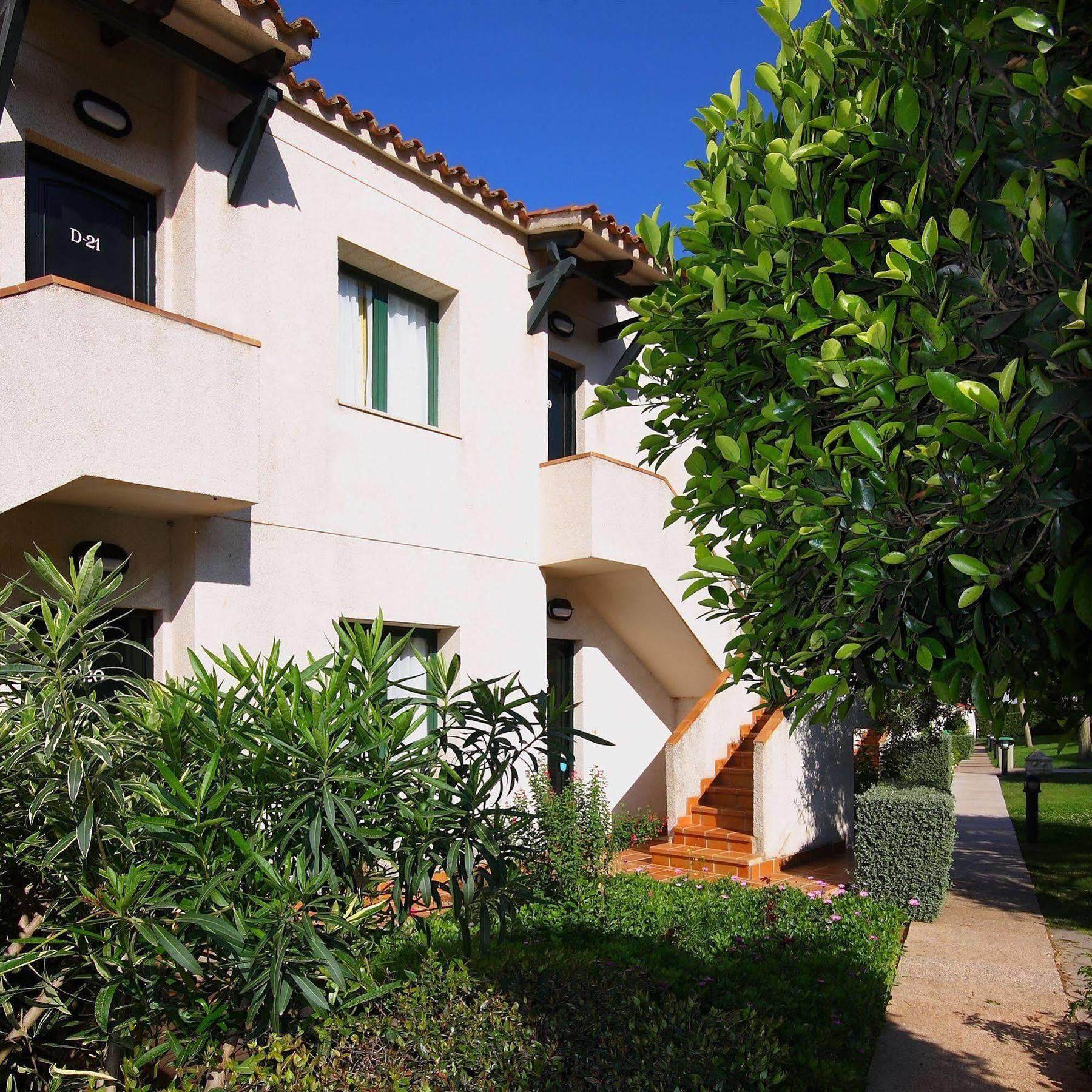 Son Bou Apartments ภายนอก รูปภาพ